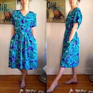 Very 80s floral spring vintage dress